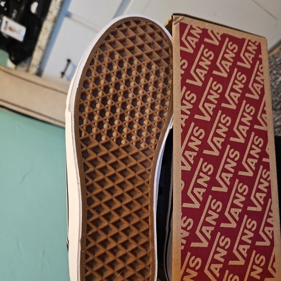 Van's off the wall Sneakers Men's 8.0 New - Picture 2 of 5